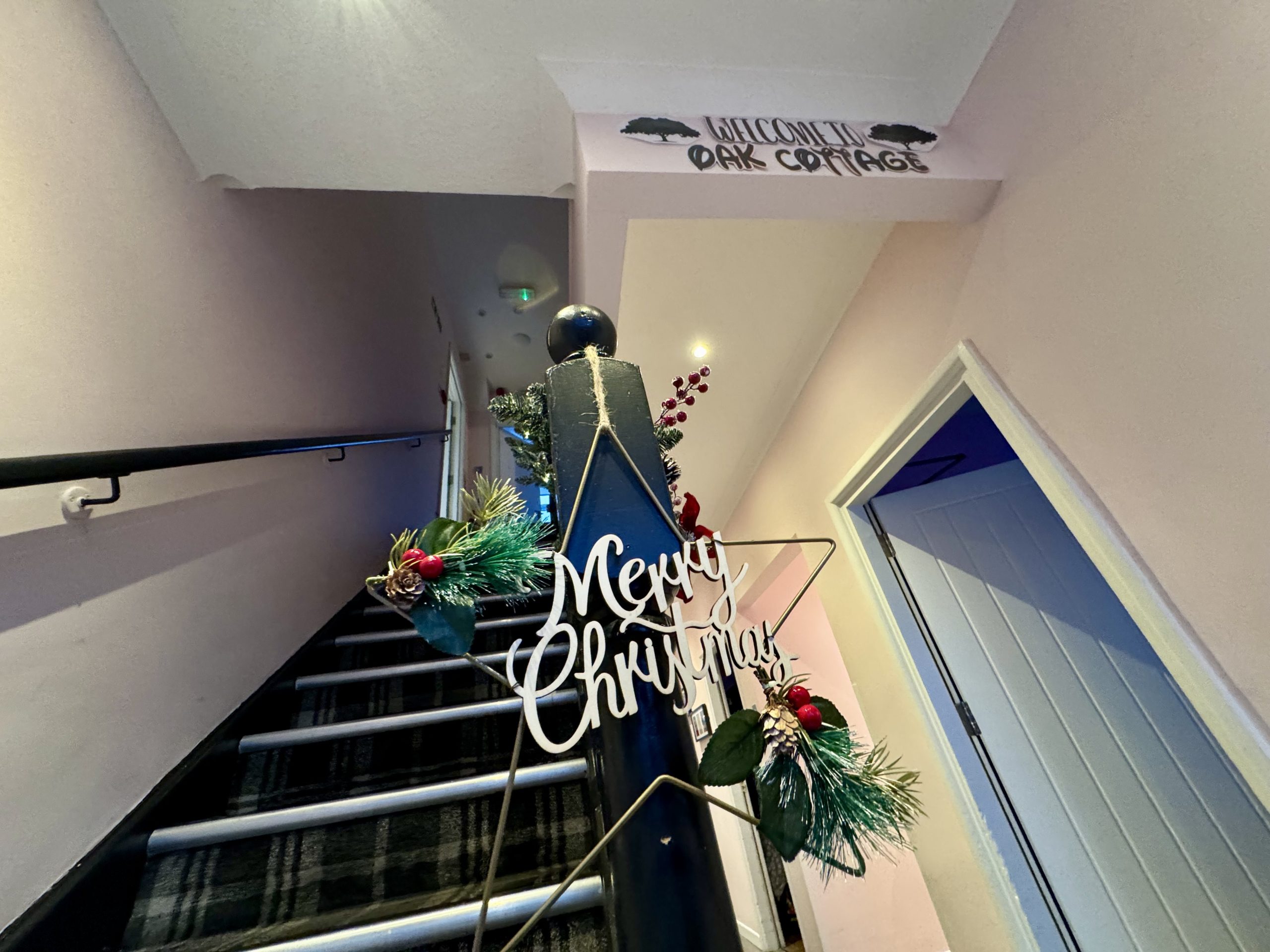 Spreading Joy During the Holidays: Christmas at Oak Cottage 